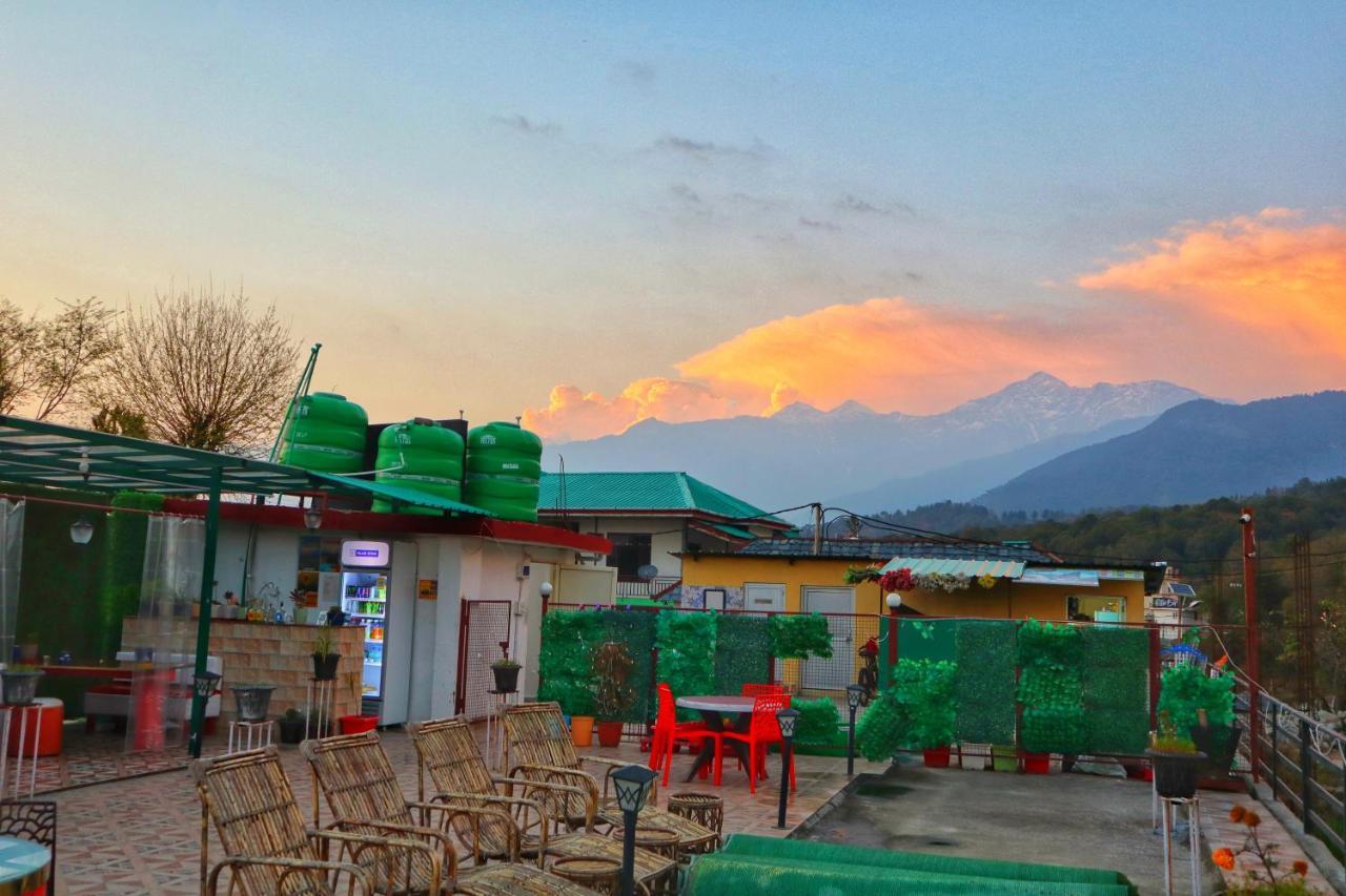 Raahi Stay, Landing Site Bir - Stay & Cafe Luaran gambar