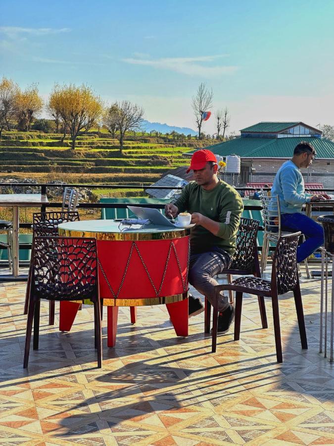 Raahi Stay, Landing Site Bir - Stay & Cafe Luaran gambar