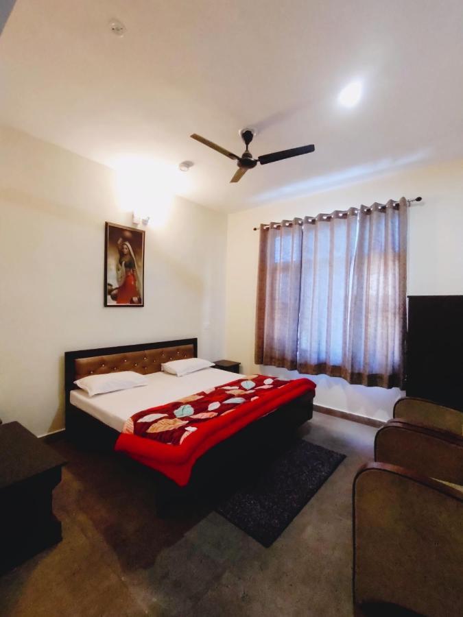 Raahi Stay, Landing Site Bir - Stay & Cafe Luaran gambar