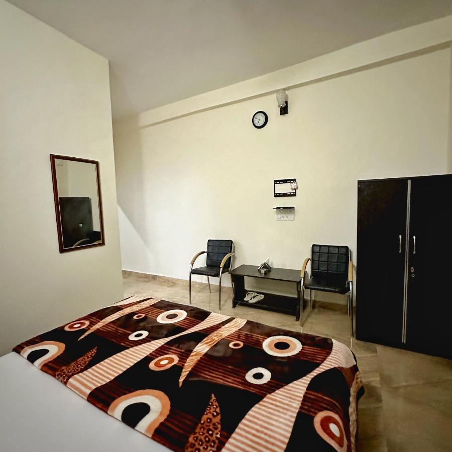 Raahi Stay, Landing Site Bir - Stay & Cafe Luaran gambar