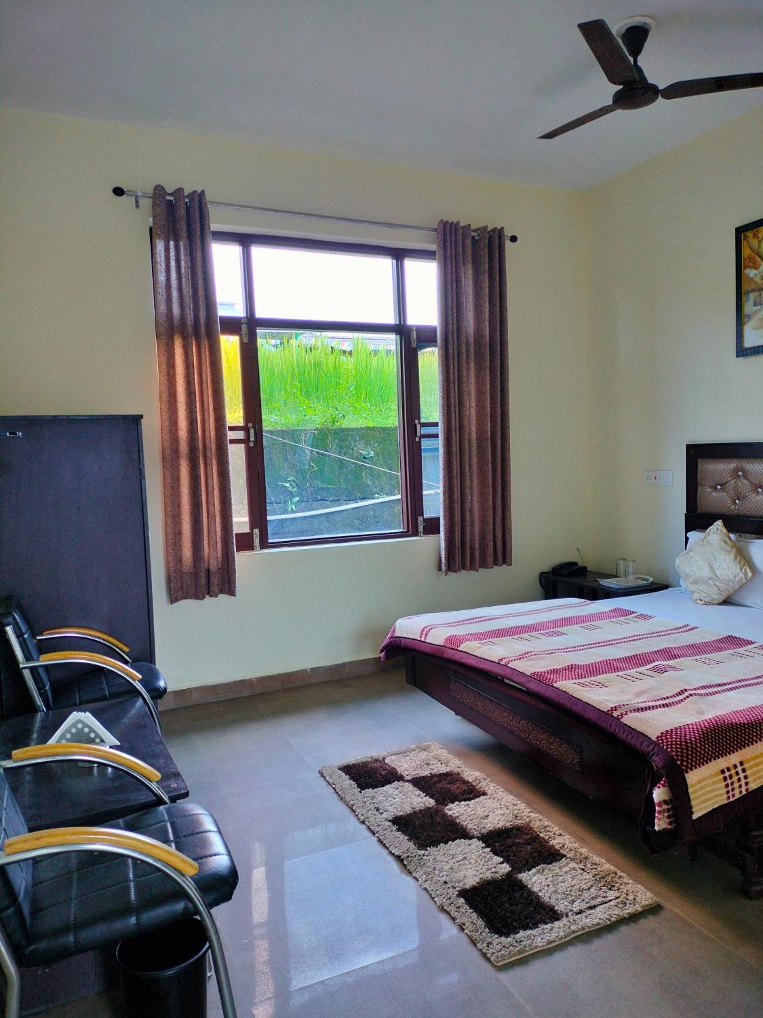 Raahi Stay, Landing Site Bir - Stay & Cafe Luaran gambar