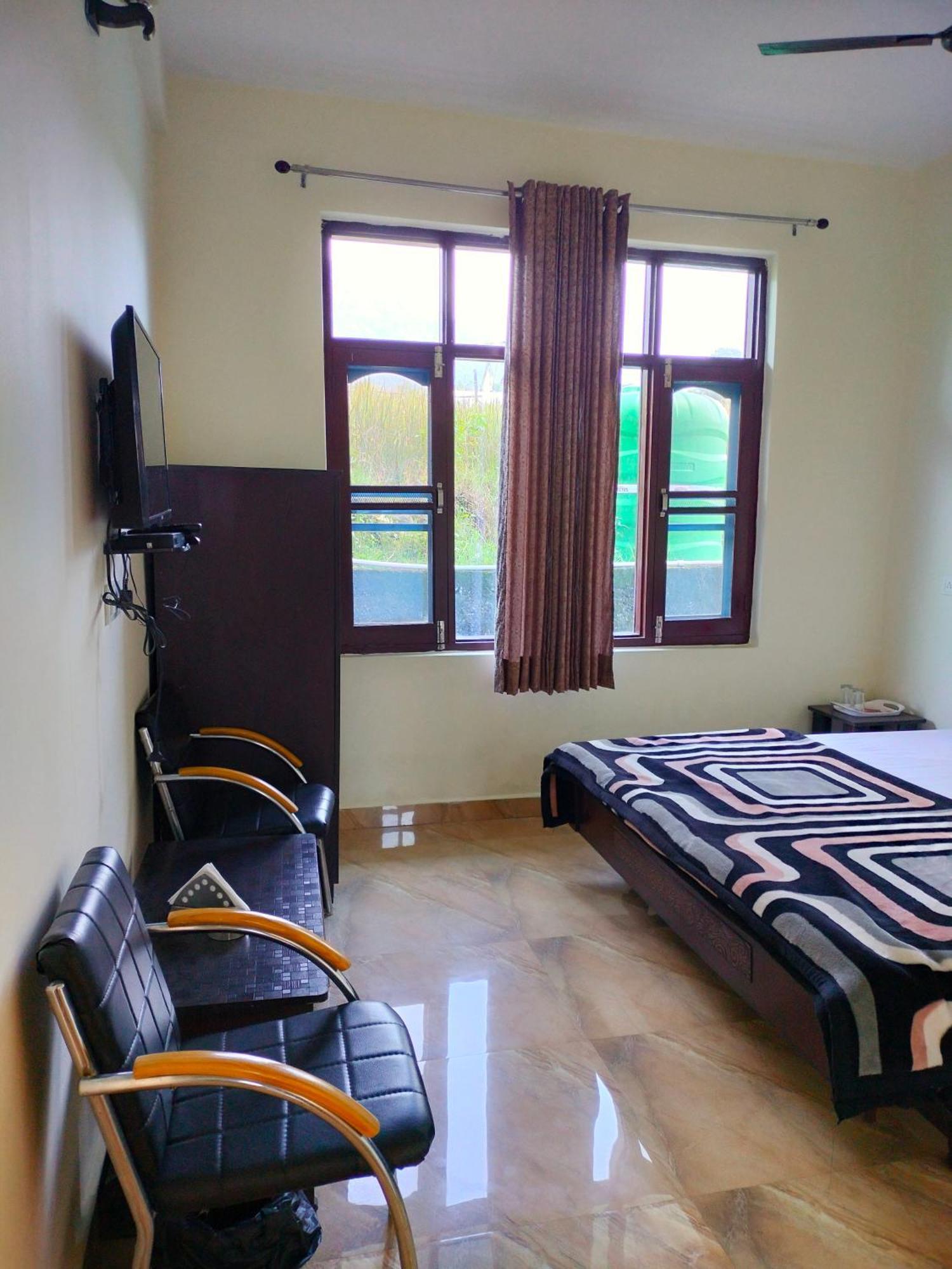 Raahi Stay, Landing Site Bir - Stay & Cafe Luaran gambar