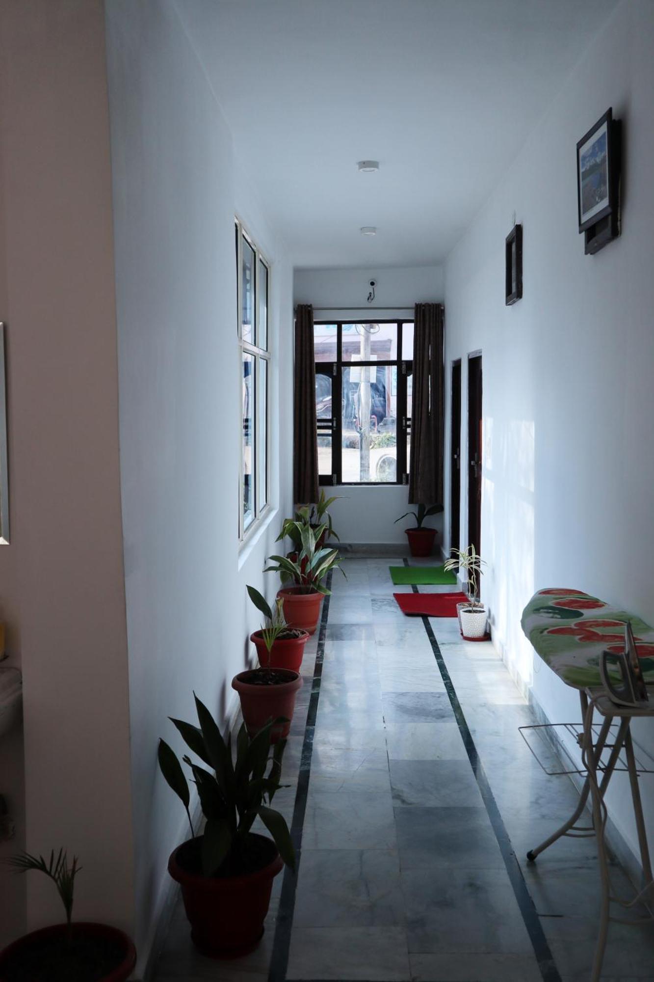 Raahi Stay, Landing Site Bir - Stay & Cafe Luaran gambar